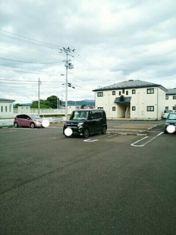 プリムローズの駐車場