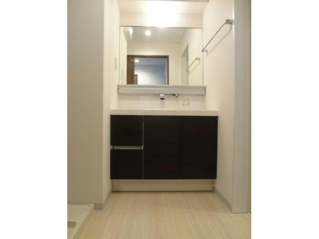 EL -NIDO　FUKUZAWAの洗面所