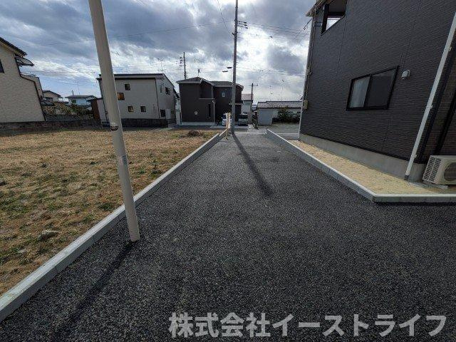 【新築戸建】　いわき小名浜大原第9の駐車場|カースペースです（3台駐車可能）