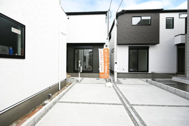 テラシエ浜甲子園1丁目新築一戸建て│4LDK+駐車２台可の外観|全棟、4LDK+駐車2台可能◎ゆったりとご家族団らんのひと時を過ごすことができます♪家族の成長やライフスタイルにあわせやすい間取りも魅力のお家で新生活を始めませんか？
