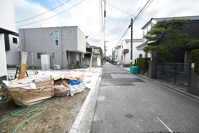 テラシエ浜甲子園1丁目新築一戸建て│4LDK+駐車２台可|前面道路は北西側4.5ｍ公道です。
