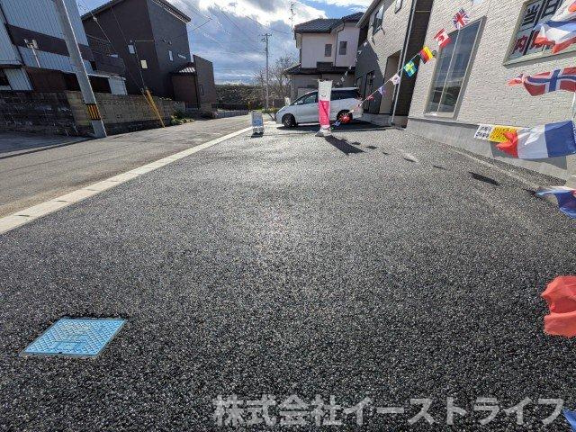 【新築戸建】　いわき市佐糠町第8の駐車場|4号棟写真　カースペースです（3台駐車可能）