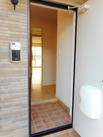 ホーリー・レジデンスの玄関|シンプルで使いやすい玄関です