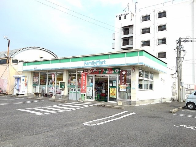 グランコート　Ⅱの周辺|ファミリーマート妻ヶ丘店まで550m