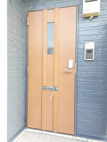 ヴィラエミネンス　Ｃの玄関|玄関です