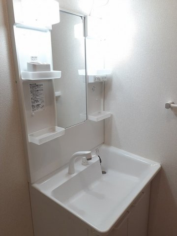 ＹＵＫＩ　グランドフェリオの洗面所|広い洗面スペース