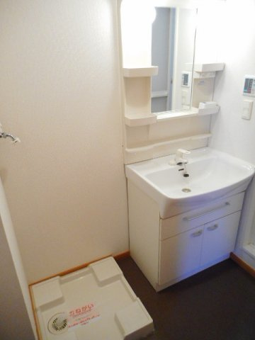 カーサ・クラレの洗面所|忙しい朝には欠かせない洗面所です