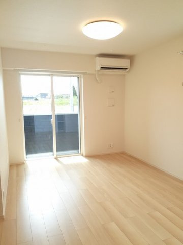 ＵＧ－ＬＩＮＥ　Ⅰの居間・リビング|ゆったり過ごせる居間です