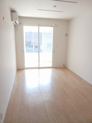 フェリース・なごみ　Ⅲの居間・リビング|おしゃれなリビングです