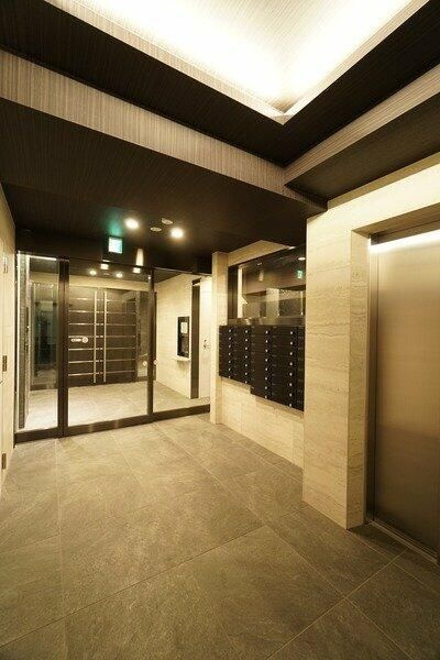 ザ・レジデンス・オブ・トーキョーＨ２０ウエストタワーのエントランス