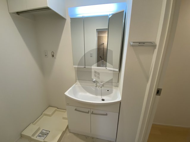 フルール光の独立洗面台