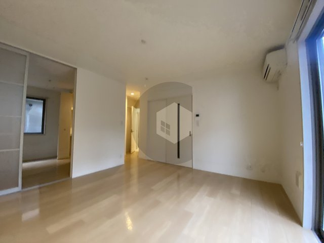 フルール光の洋室