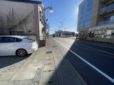 【前面道路含む現地写真】 | 真岡市久下田3DK中古住宅