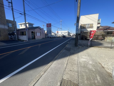 【前面道路含む現地写真】 | 真岡市久下田3DK中古住宅