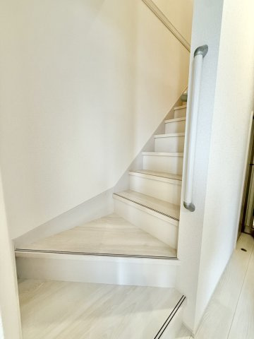 明石市魚住町西岡のその他|階段下にも収納スペース付き♪