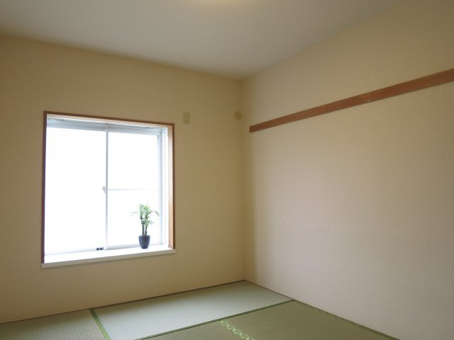 クレスト壱番館の和室