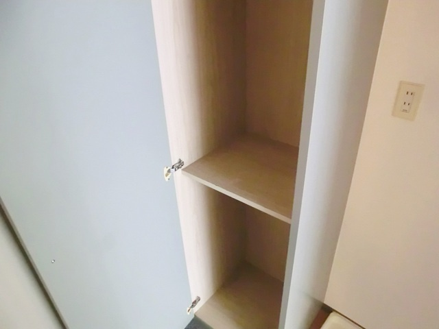 アムス小岩ＷＥＳＴの収納|玄関に収納スペース付いてます。