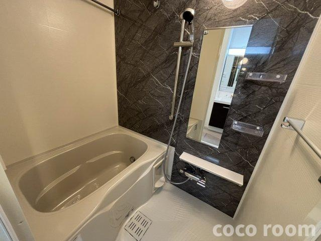 ヒカルサ藤枝高柳Ⅰの浴室