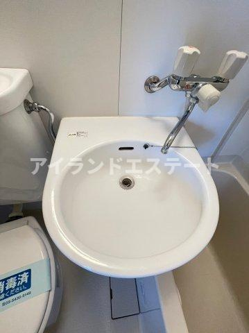 コート駒沢公園　出窓　通風良好　乾燥機付きの洗面所