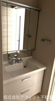 【洗面所】 | クロノス | 洗髪洗面化粧台　