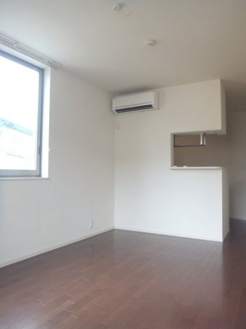 グランポルタ　ソシガヤの居間・リビング