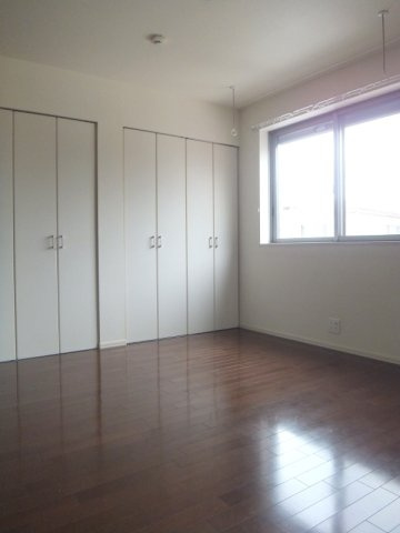 グランポルタ　ソシガヤの洋室