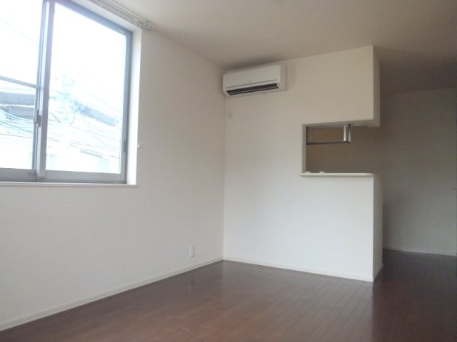 グランポルタ　ソシガヤの居間・リビング