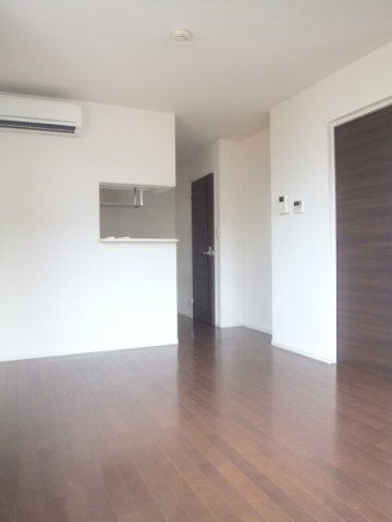 グランポルタ　ソシガヤの居間・リビング