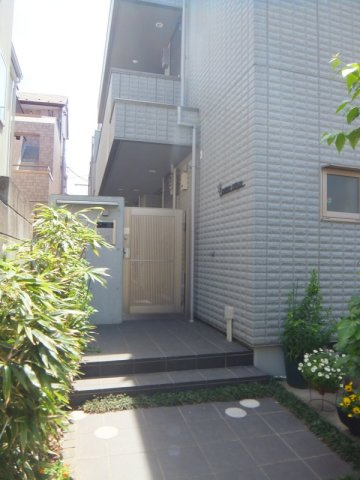 グランポルタ　ソシガヤのエントランス