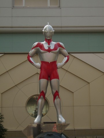 グランポルタ　ソシガヤのその他|祖師谷大蔵駅の象徴　ウルトラマン商店街入り口