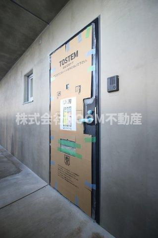 Green Terrace Toshimi（グリーンテラストシミ）の玄関|明るい玄関です