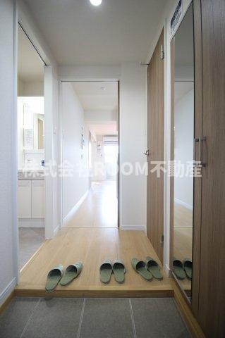 Green Terrace Toshimi（グリーンテラストシミ）の玄関|シンプルで使いやすい玄関です