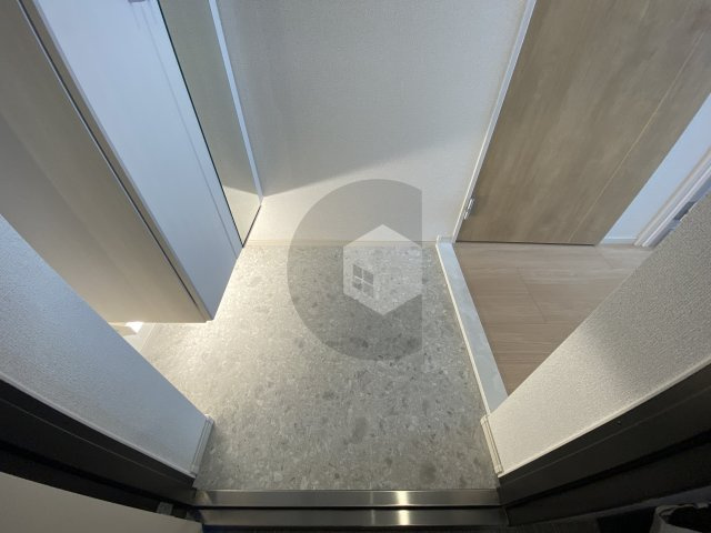 ムーンヒルズ大阪の玄関