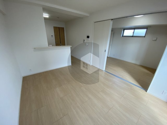 ムーンヒルズ大阪の居間・リビング