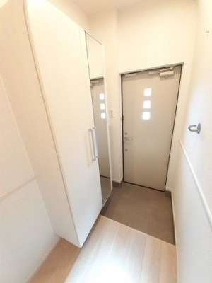 【玄関】 | トリオⅡ | きれいな玄関です