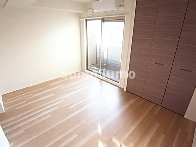 TOYOTOMi STAY　Premium 神戸湊川公園の居間・リビング|おしゃれなリビングです