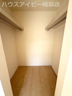 【収納】 | 本巣市下真桑平屋の新築建売全3棟！長期優良住宅！耐震等級3・住宅性能評価書取得！お車並列3台可能！ | 本巣市下真桑平屋の新築建売全3棟！長期優良住宅！耐震等級3・住宅性能評価書取得！お車並列3台可能！