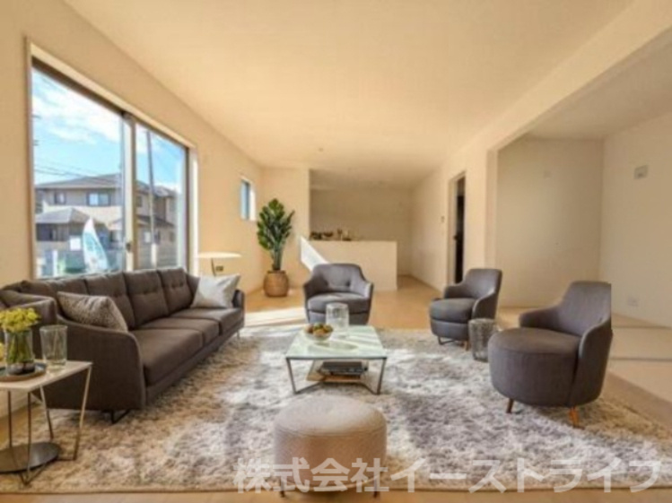 【新築戸建】　いわき市平下平窪１期　長期優良住宅　全３棟の居間・リビング|3号棟のリビングダイニングに家具を配置したイメージ画像です
※本画像はCGで作成しており、実際に現地に 家具は置かれておりません。また、価格に 家具は含まれておりません。