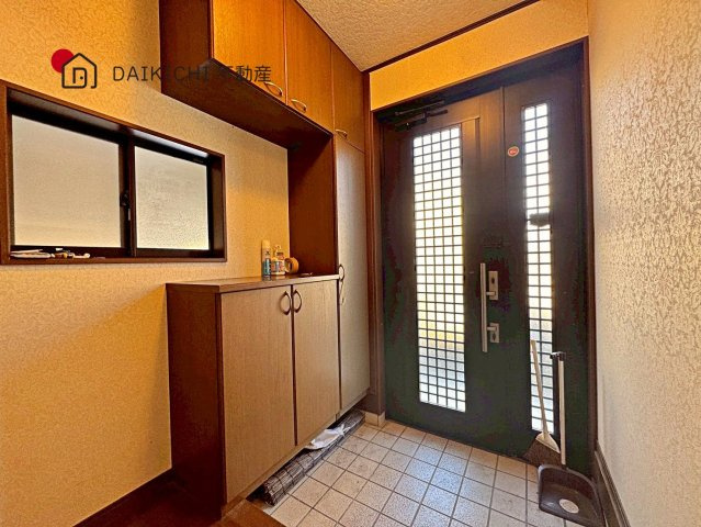 【玄関】 | 北本市東間7丁目　中古戸建