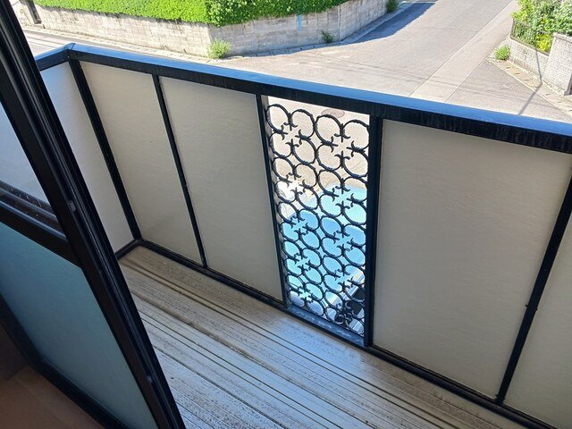 【バルコニー】