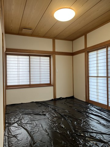 南陽市三間通　中古住宅の和室|1階和室
