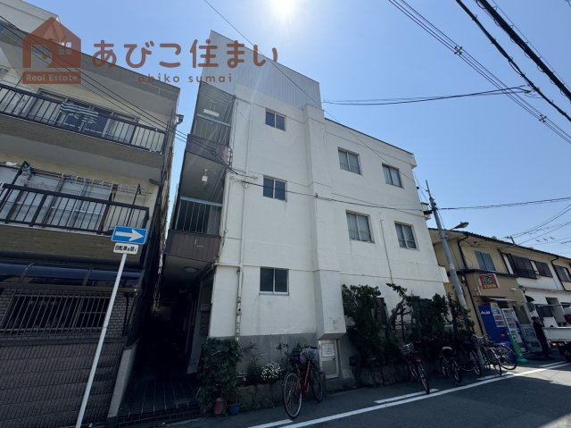 トモエマンションの外観