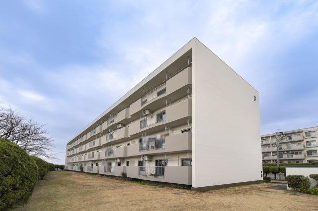 本地ヶ原住宅６号棟の外観