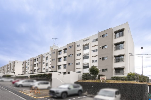 本地ヶ原住宅６号棟の外観