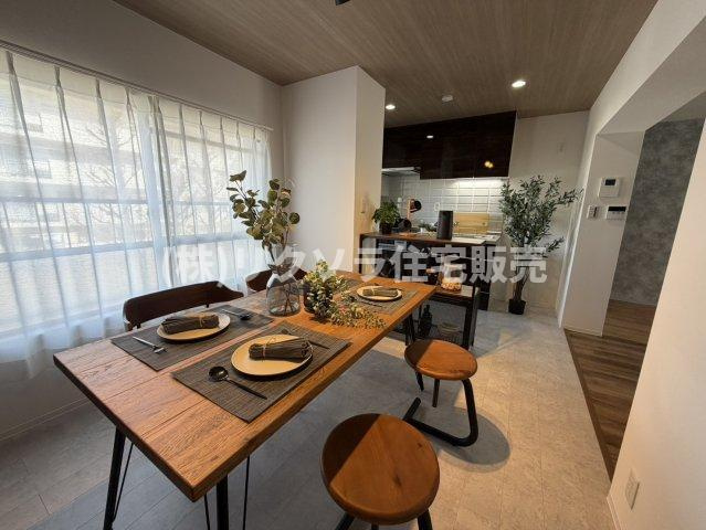 香里三井EG住宅のキッチン|家具・照明付き物件
■物件内覧・資金計画相談・住宅ローン相談、リフォーム相談、お問合せ受付中■
※当日・翌日のご内覧、ご相談はお電話でのお問合せがスムーズです！