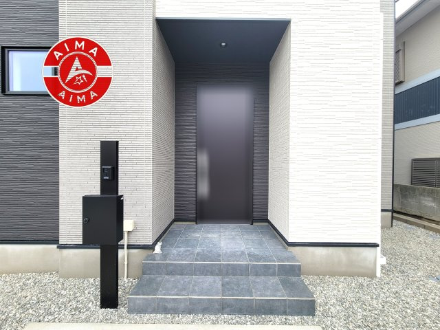 大野城市中1丁目第5-1棟（1号棟）の玄関|おでかけの時も帰った時も、「我が家」を最初に感じでもらえる素敵な空間に。