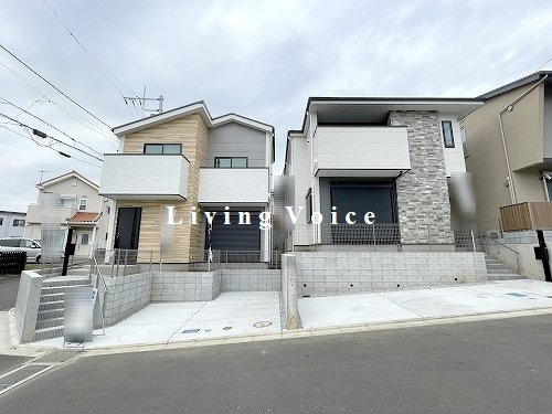 【外観】 | 【仲介手数料０円】秦野市尾尻2期　新築一戸建て　1号棟　全2棟 | 全体　秦野市尾尻2期　新築一戸建て　全2棟