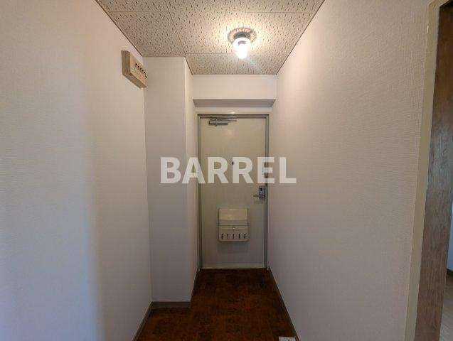 エスポワールコナカビルの玄関