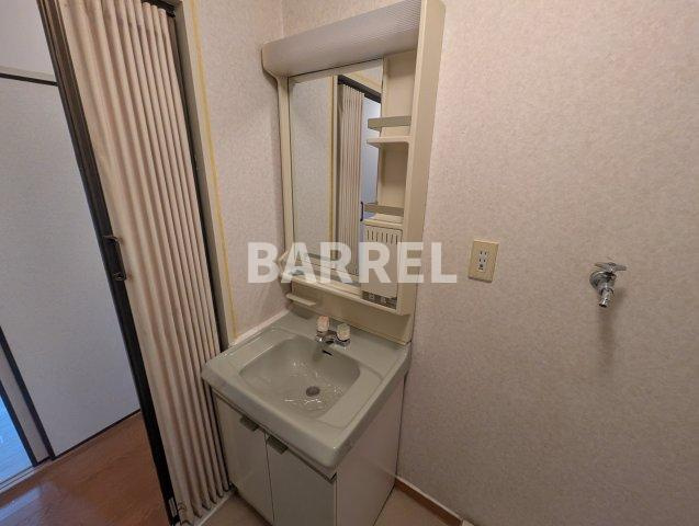 エスポワールコナカビルの独立洗面台