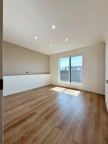 廿日市市阿品4丁目 No.2の寝室|8帖の広々とした主寝室☆
寝室用ベッドプレゼント可能です♪